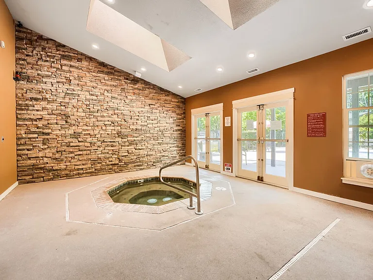25025 SE Klahanie Blvd #B202 — Photo 19