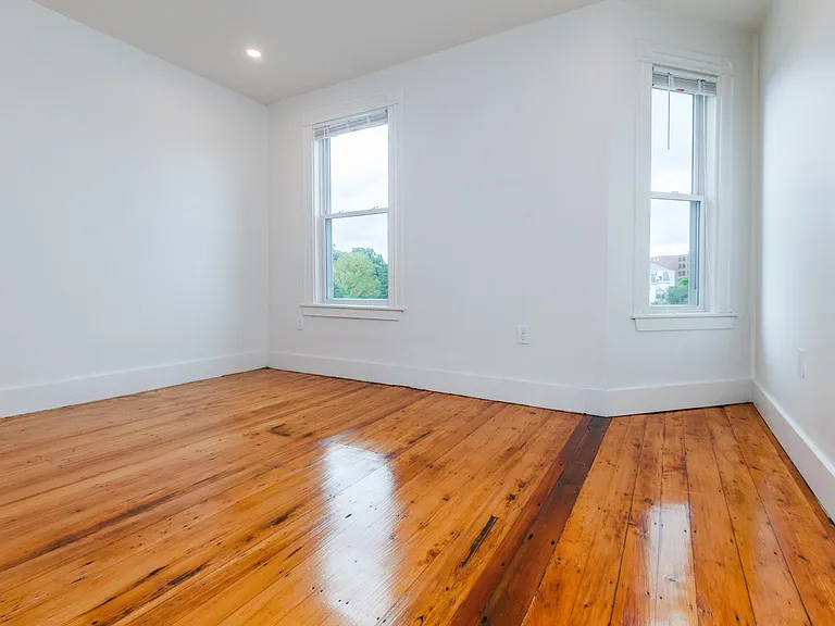 35 Woodman St #2 — Photo 6