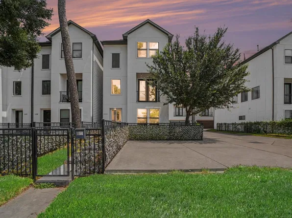 1156 Wycliffe Dr, Houston, TX 77043