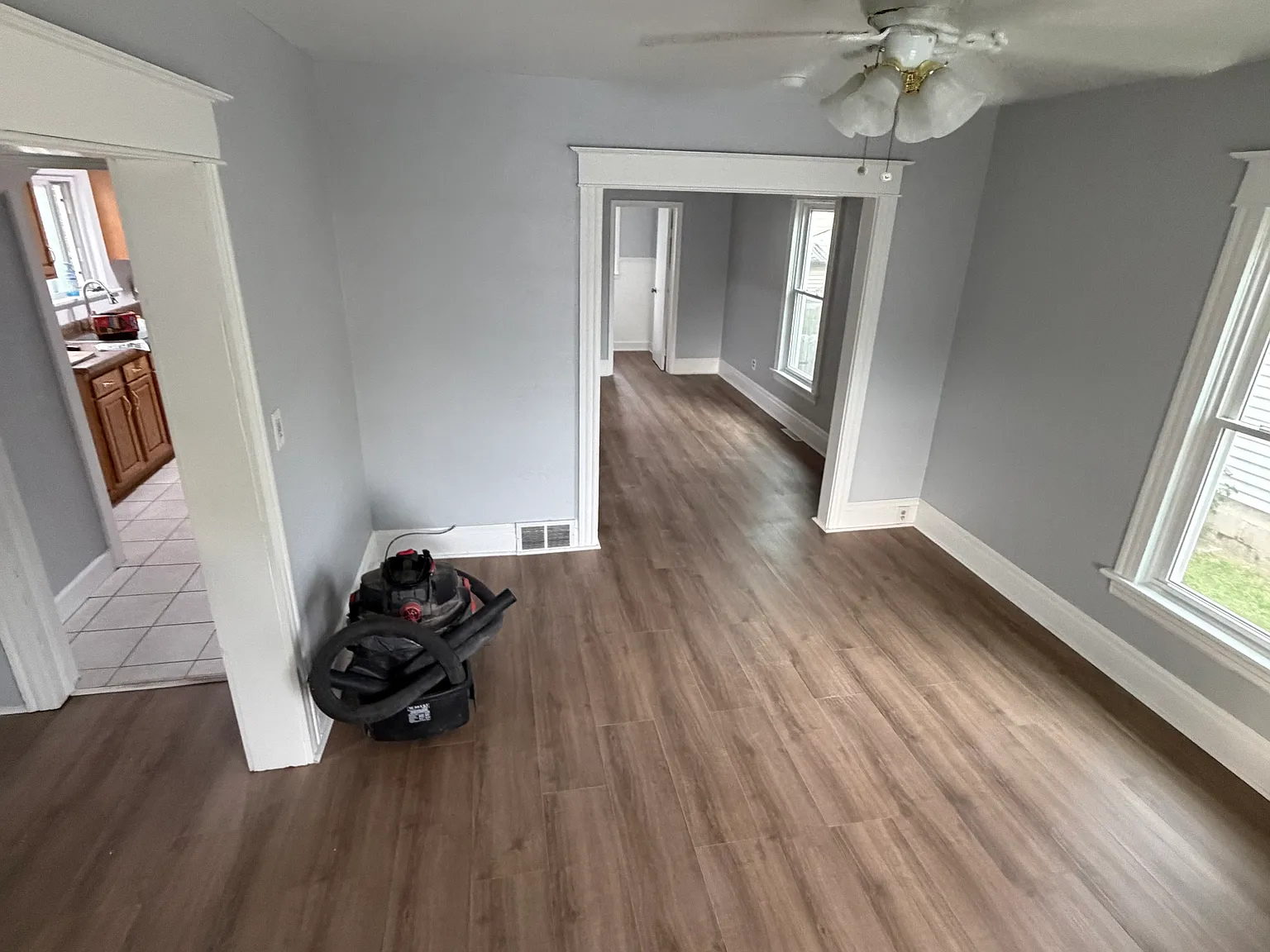3 bed, 1.5 bath, 1190 sqft, $1,600 — Photo 3