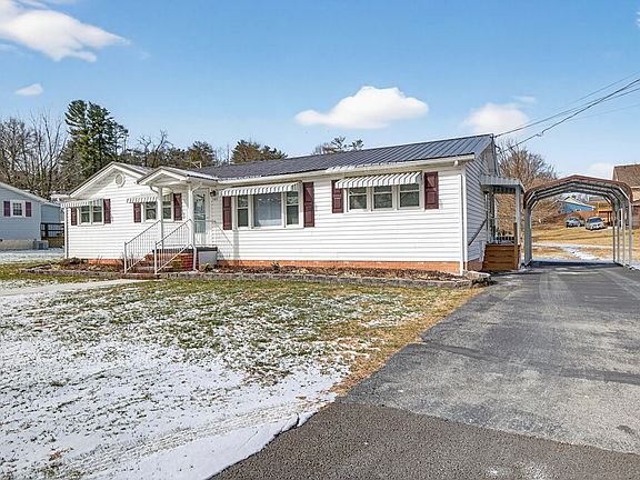 2nd image of 407 Summers St NE