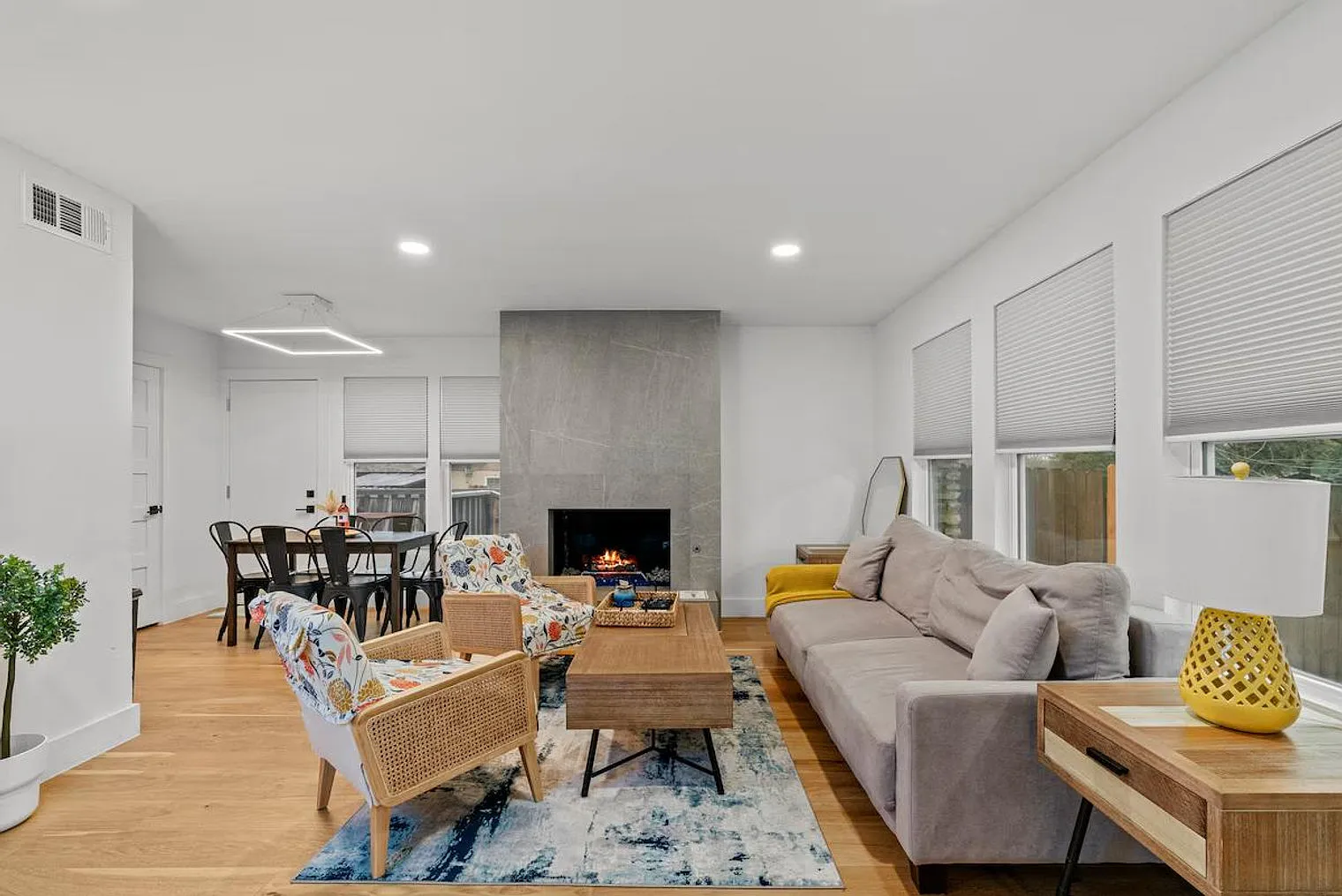 3 bed, 2.0 bath, $5,197 — Photo 2