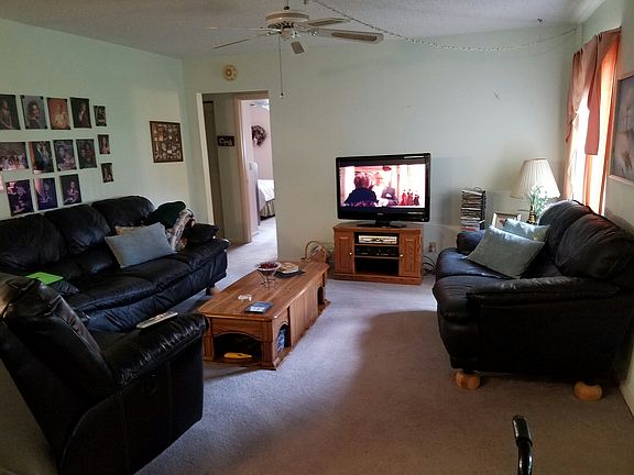2nd image of 409 Pine Glen Ln APT B-1