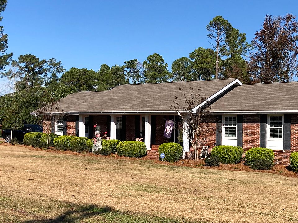 142 Lakewood Drive 