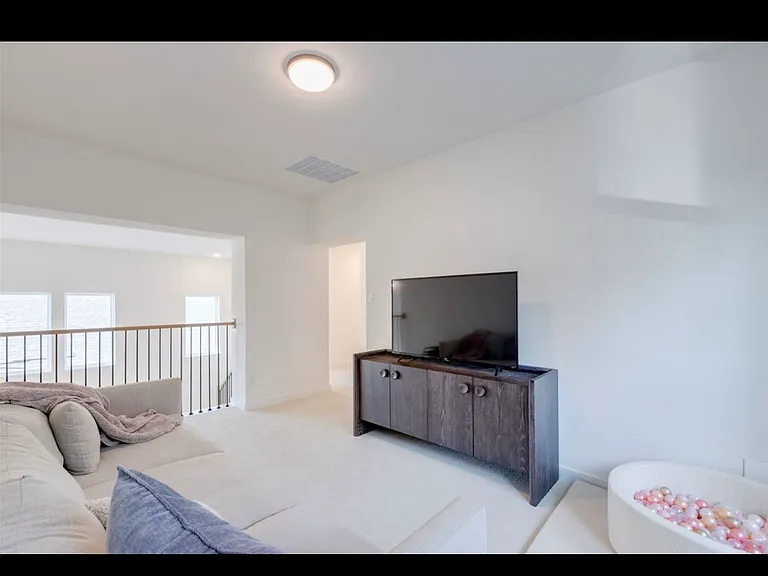 1513 Waxwing Pl — Photo 25