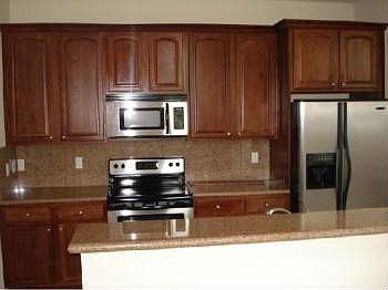 2nd image of 733 SE 16th Ct