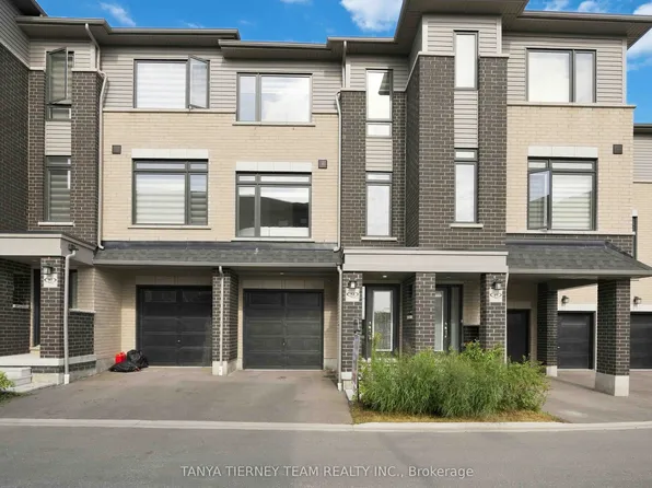 53 Emmas Way, Whitby, ON L1R 0S7