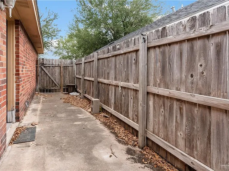 1607 W Portales Dr #3 — Photo 10