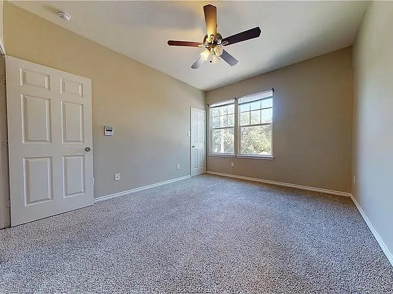 205B Sterling St — Photo 20