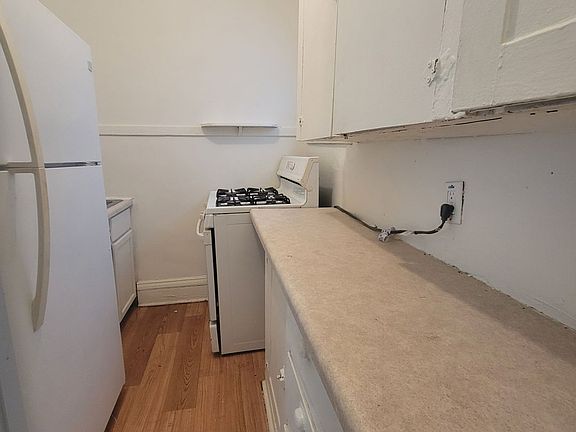2nd image of 1612 W 17th St #2