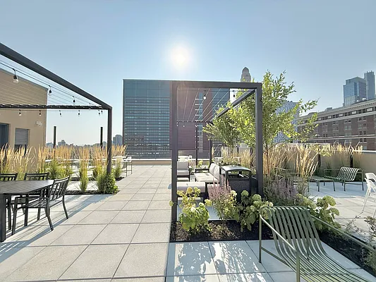 Rented by Watermark Capital Management LLC | media 20