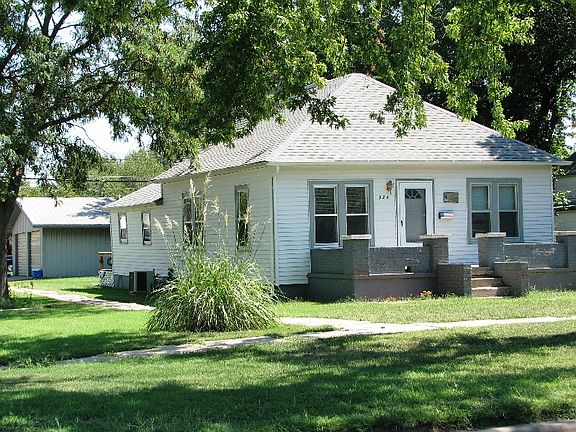 5th image of 924 Toles Ave