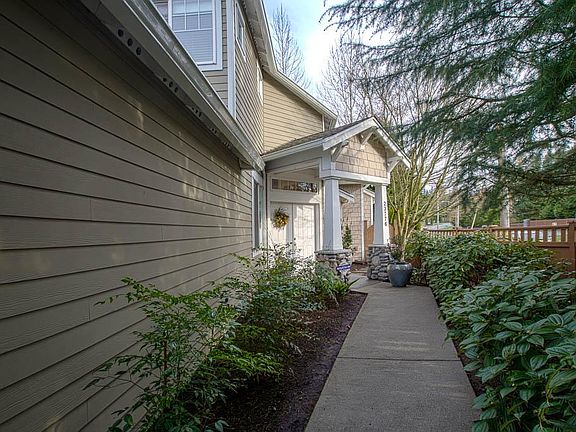 2nd image of 23776 SE 36th Ln