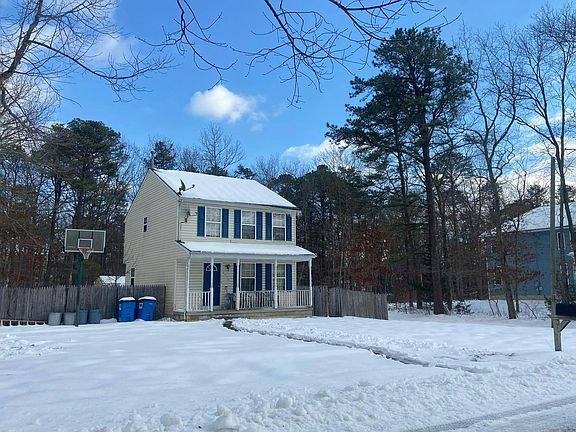 3rd image of 432A Redwood Ave
