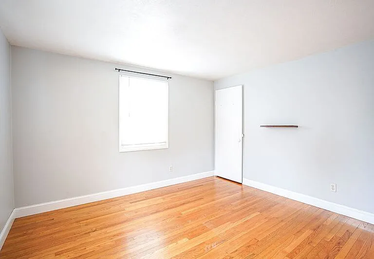 39 Greenwood St — Photo 15