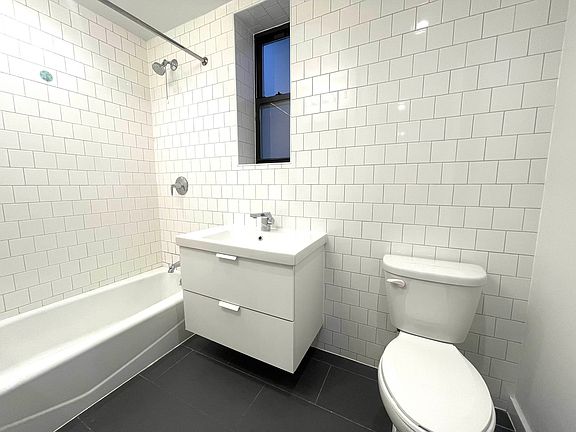 5th image of 3971 Gouverneur Ave APT 6K