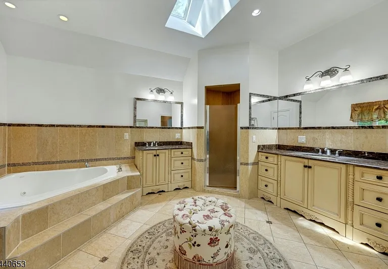 252 Mabel Pl — Photo 30