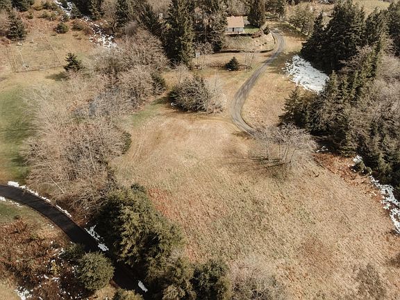 5th image of 300 Westwood Dr