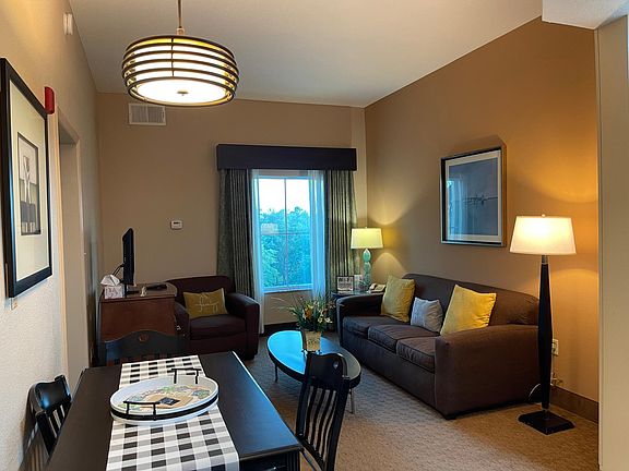 2nd image of 8303 Palm Pkwy #501