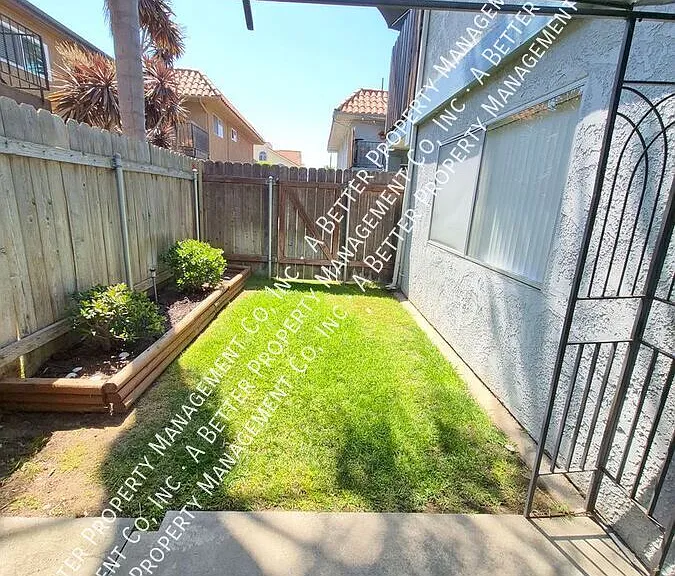 16802 Blanton Ln #B — Photo 10