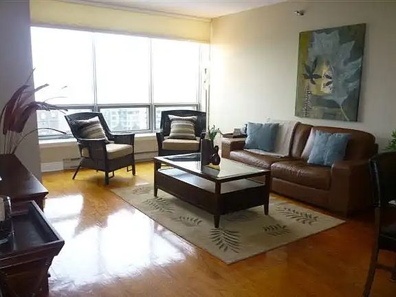 4th image of 1465 Brenton St #1501