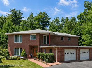 6359 Overlook Dr, Kunkletown, PA 18058