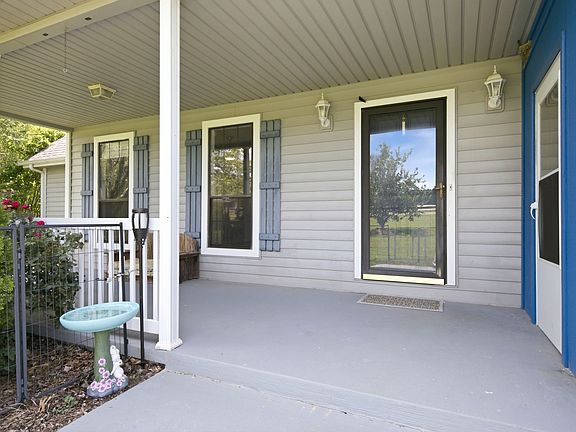 4th image of 1313 Stayton Rd