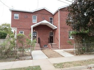 18320 140th Ave, Springfield Gardens, NY 11413