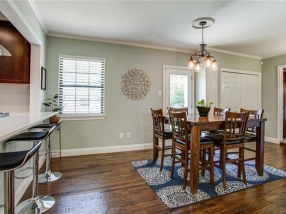 3rd image of 3705 Manana Dr