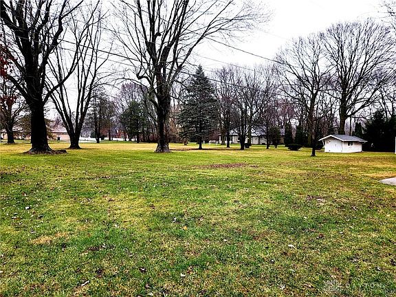 5th image of 1306 Maplewood Dr