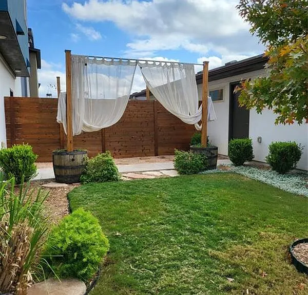 5805 Charles Merle Dr #B — Photo 28