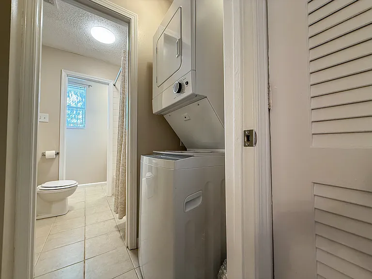 4333 Jarboe St #4 — Photo 12