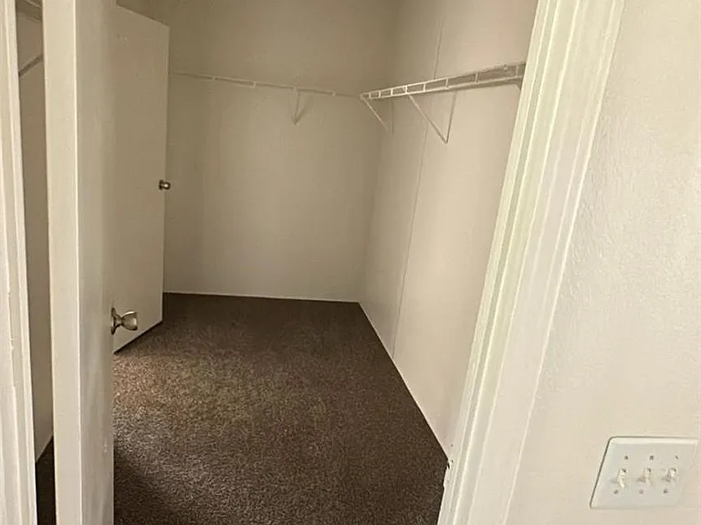 15710 Cypress Garden Dr — Photo 19
