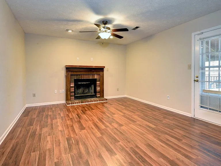 16 Natalie Dr — Photo 9
