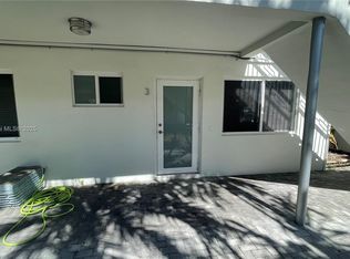 320 86th St APT 3, Miami Beach, FL 33141
