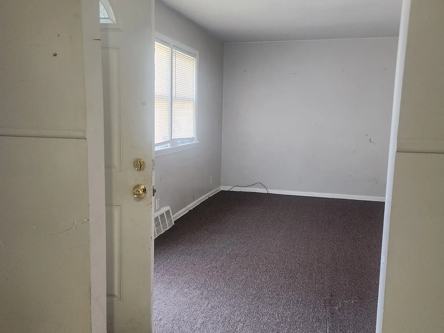 1 bed, 725 sqft, $900 — Photo 2