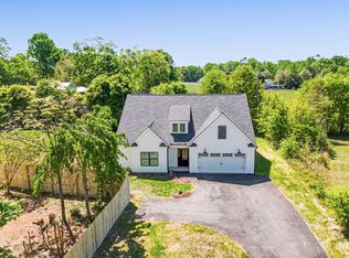 1434 Scuffletown Rd, Simpsonville, SC 29681