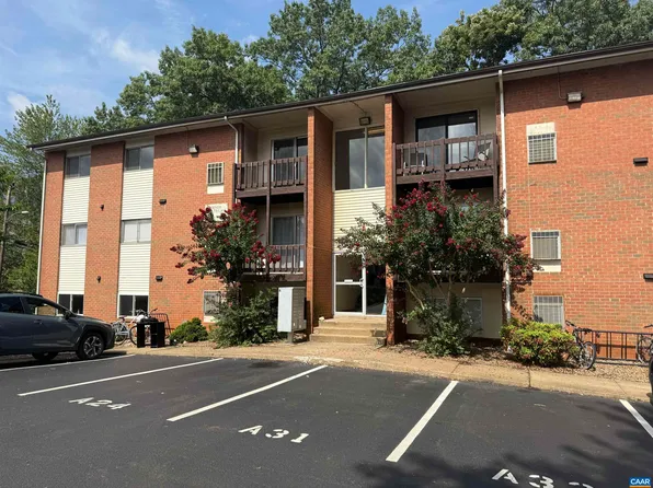 1215 Wertland St APT A42, Charlottesville, VA 22903