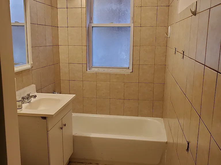 2331 W Arthur Ave #2E — Photo 7