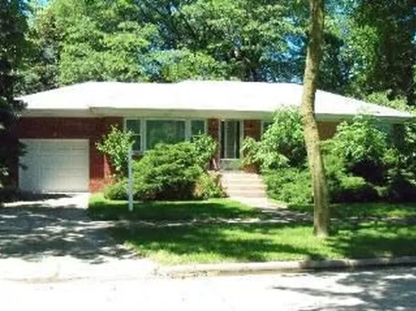 4412 Dubois Ave, Brookfield, IL 60513