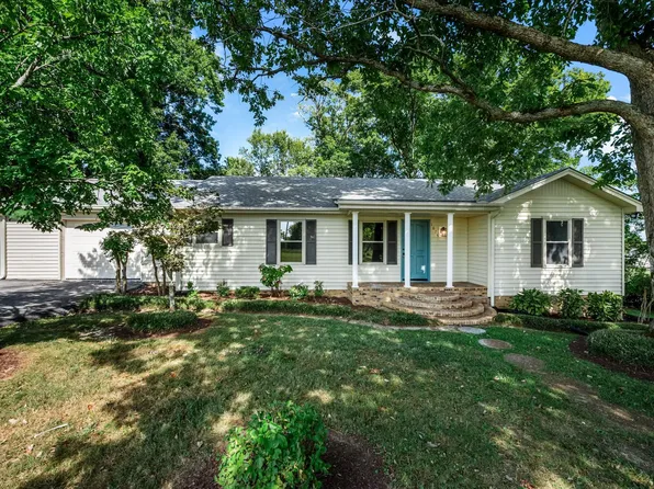 1075 Boat Dock Rd, Hartsville, TN 37074