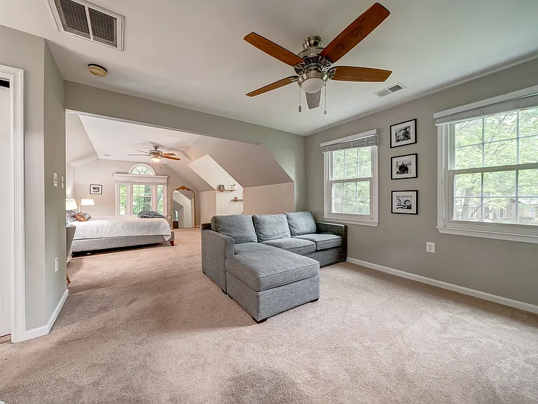 1219 Rowland Dr — Photo 30