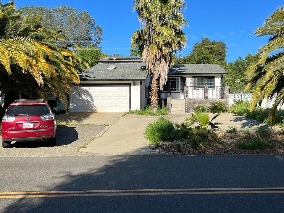 1st image of 1647 Lakehills Dr