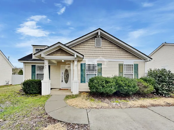 105 Peterborough Dr, Mooresville, NC 28115