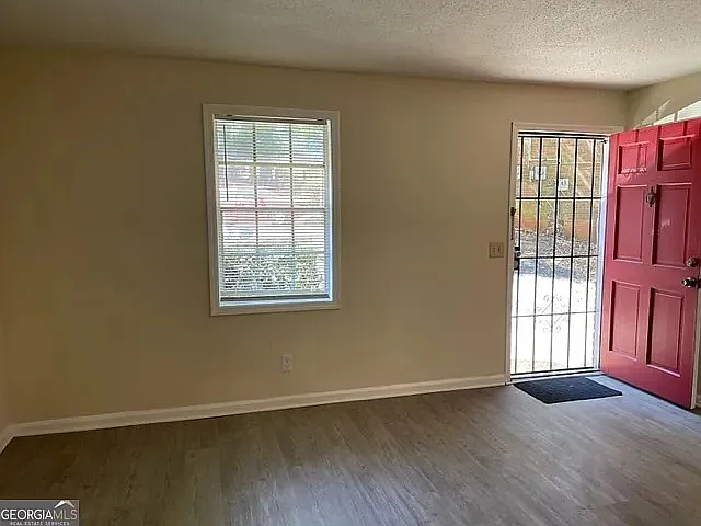3878 Parklane Dr — Photo 8