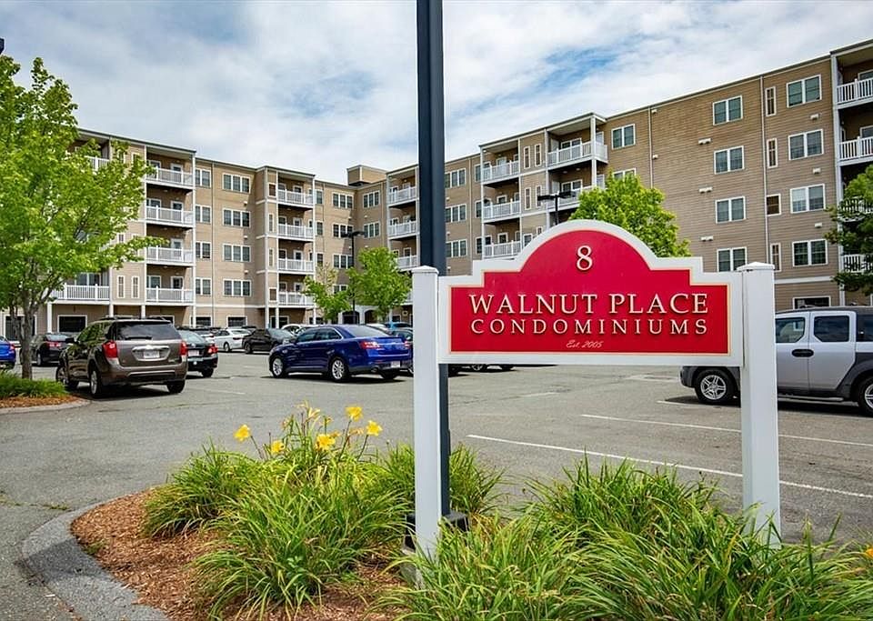 1st image of 8 Walnut St Unit 103