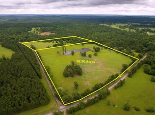 323 Fm, Elkhart, TX 75839