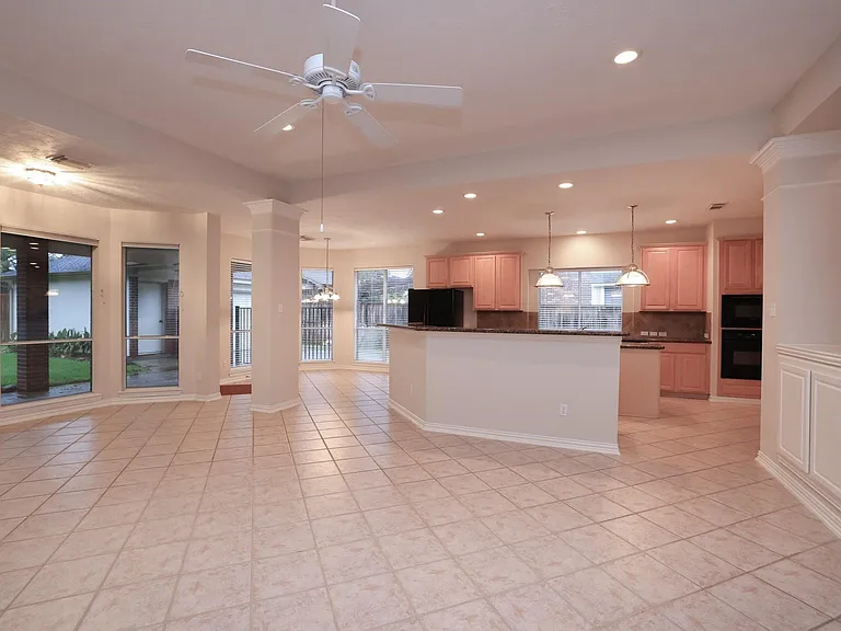 17222 Leeside Dr — Photo 12