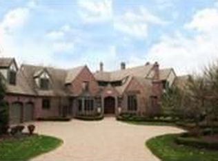 11429 Manor Rd, Leawood, KS 66211