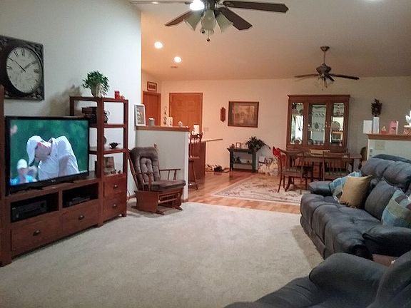 Living room area 